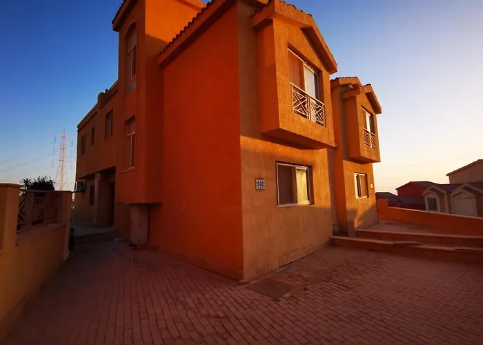 Porto El Sokhna Sea View 5 Bed Вилла *